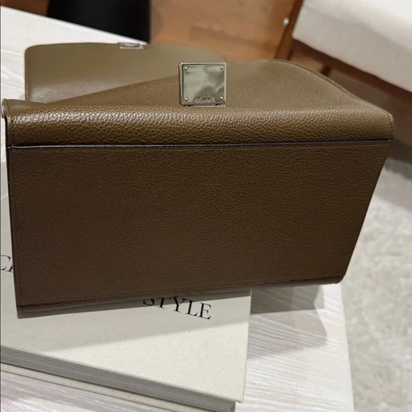 Celine Brown Shoulder Bag - Picture 11 of 11